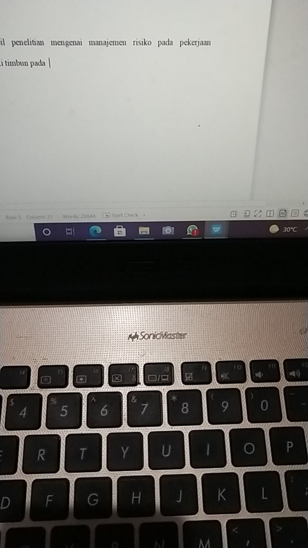 Softener Laundry 5l Pelembut Dan Pewangi Pakaian (snapy-exotic-sakura-downyblack-summerday)