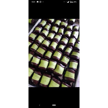 

PANDAN ROLL COKLAT