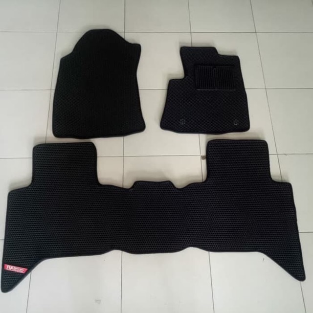 Karpet Mobil Toyota Hilux Double cabis Full Bagasi 2 Lapis