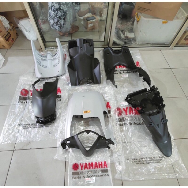 cover body kasar mio j body mio j abu abu set original yamaha