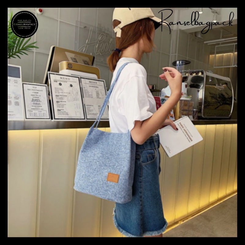 Tas Bahu Selempang Messenger Sekolah Kuliah Kerja Traveling Model Korea Terbaru Kekinian Murah Bagus Waterproof Import Lokal Original Wanita Cewek Perempuan