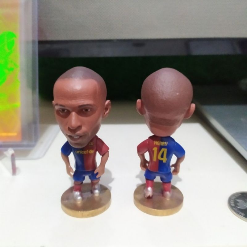 Thierry Henry - Barcelona Unicef 99 Legend - Soccerwe Kodoto Figure