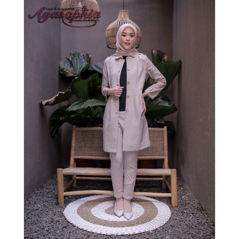 Aghnia Tuneec - tunik cantik dan elegan