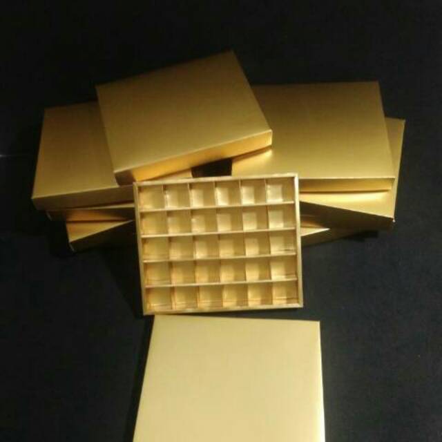 

new kotak sekat box coklat / nastar sekat 30 (5x6) tutup karton