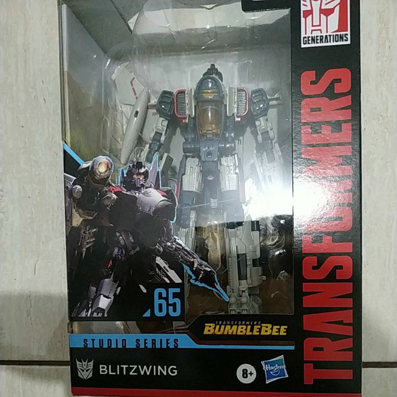 blitzwing studio series 65 transformers bumblebee