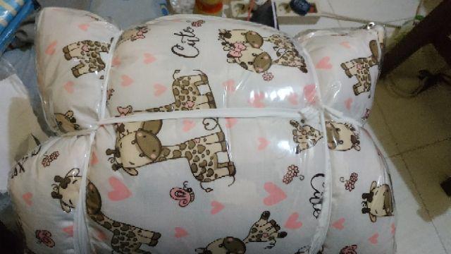 Balmut Besar / Bantal Selimut - Cute Giraffe - Halus Adem