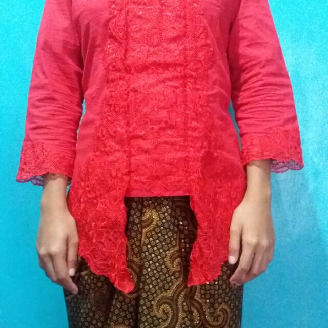 Kebaya brukat + kain