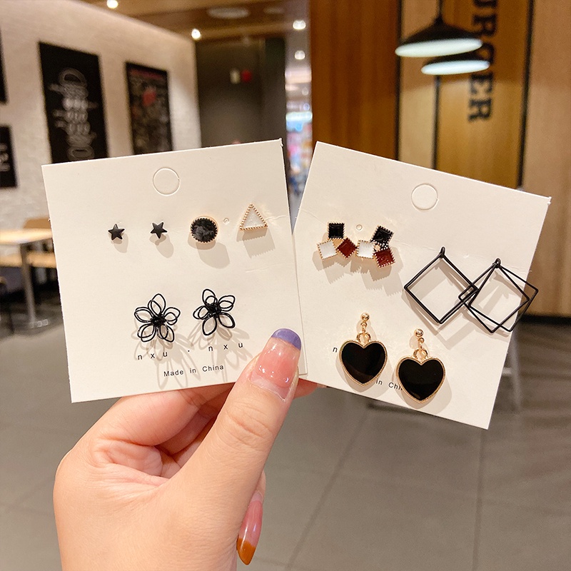 Anting Tusuk Motif Bunga Ala Perancis Elegan Untuk Wanita