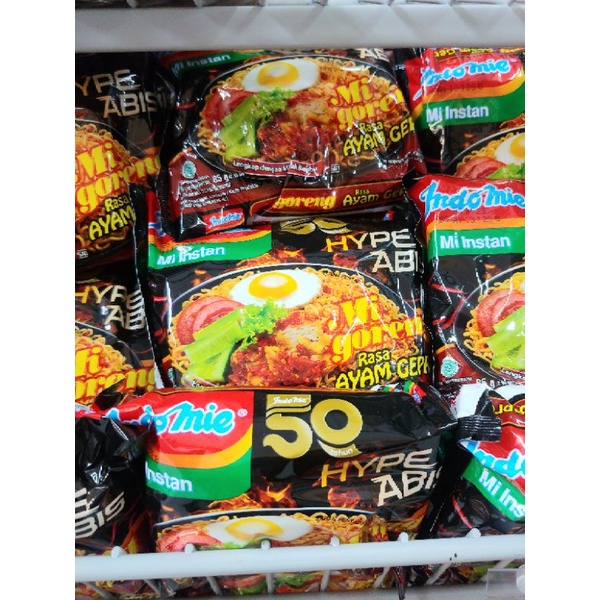 

indomie goreng hype abis ayam geprek