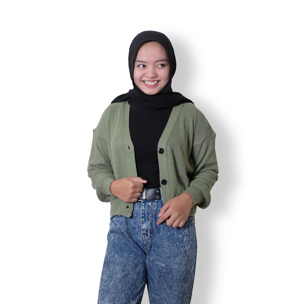 Basley-Crop Kardigan Rajut  7 Kancing