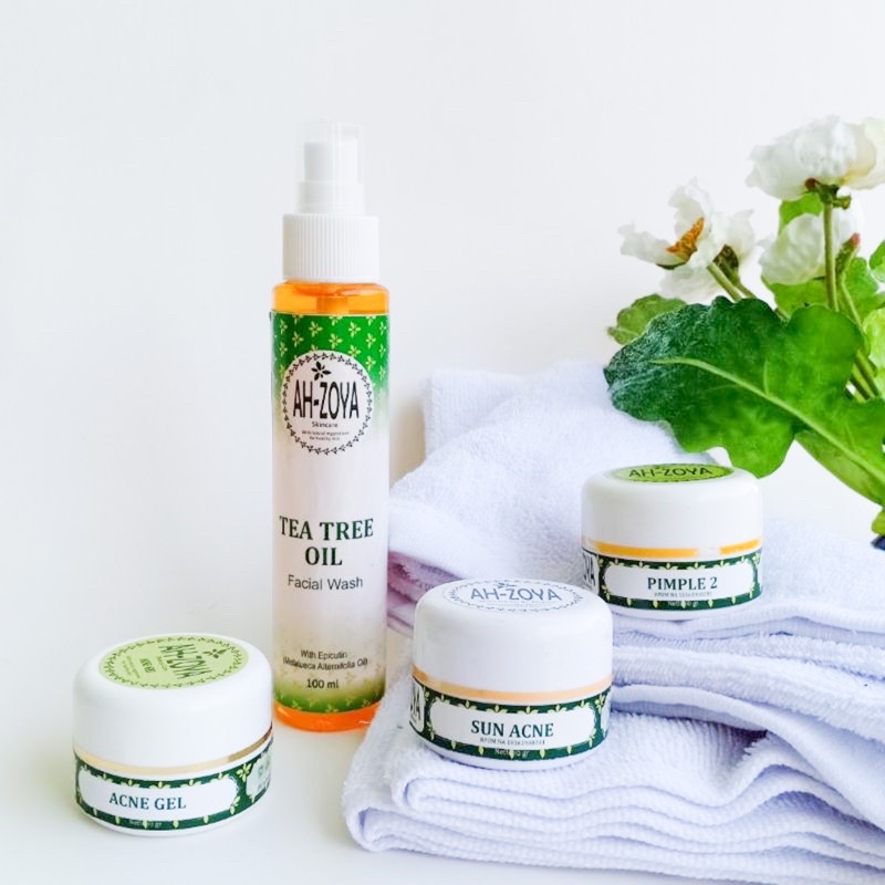 Acne Care Set. 4 Perawatan wajah untuk kulit berminyak dan berjerawat.