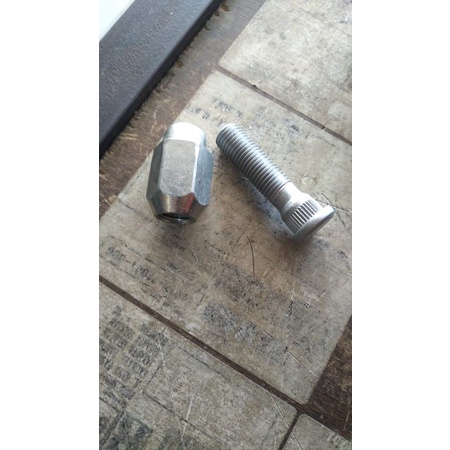 Baut Roda + mur racing kijang