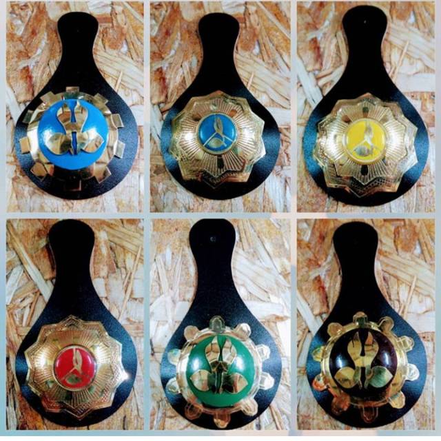 

Tanda jabatan tumpuk