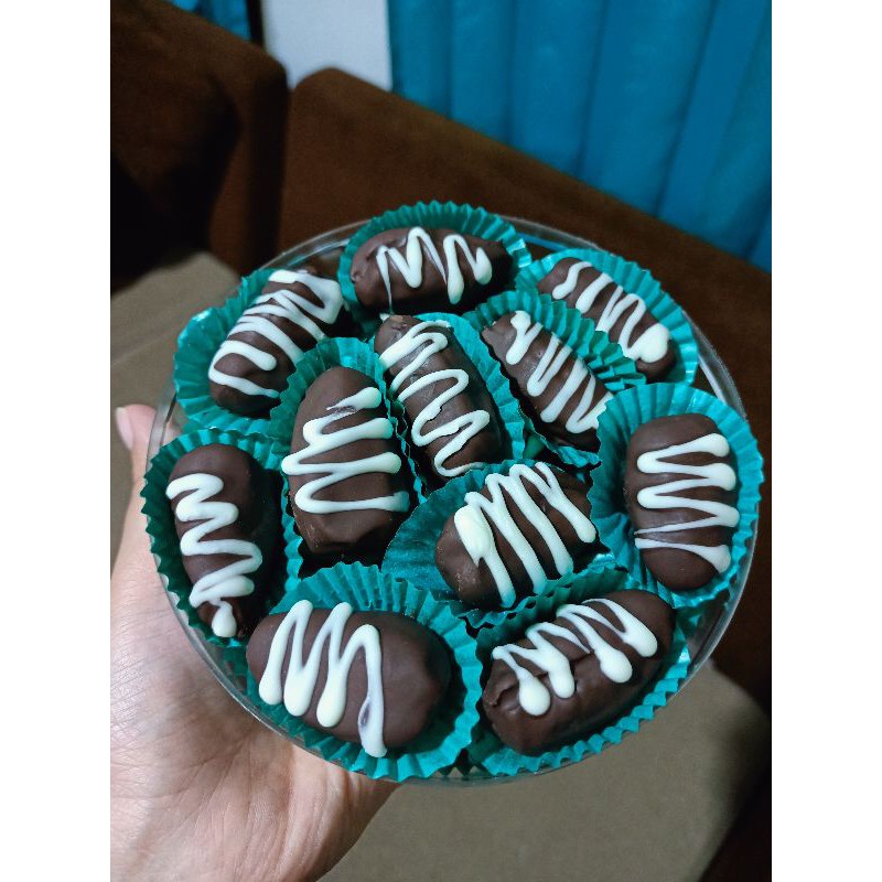 

KURMA COKLAT/KURMA COKLAT CHEESE/KURCOK