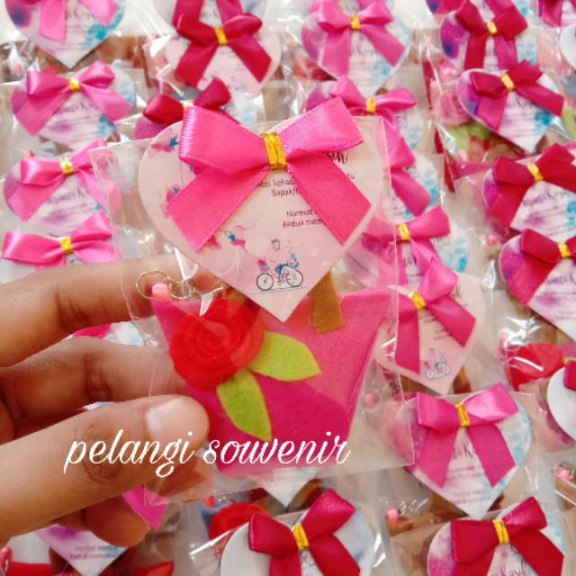 SOUVENIR GANTUNGAN KUNCI MINI TOTEBAG