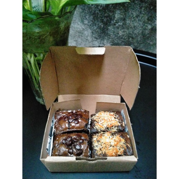 

KB Fudgy Brownies Mini Double (15x5)