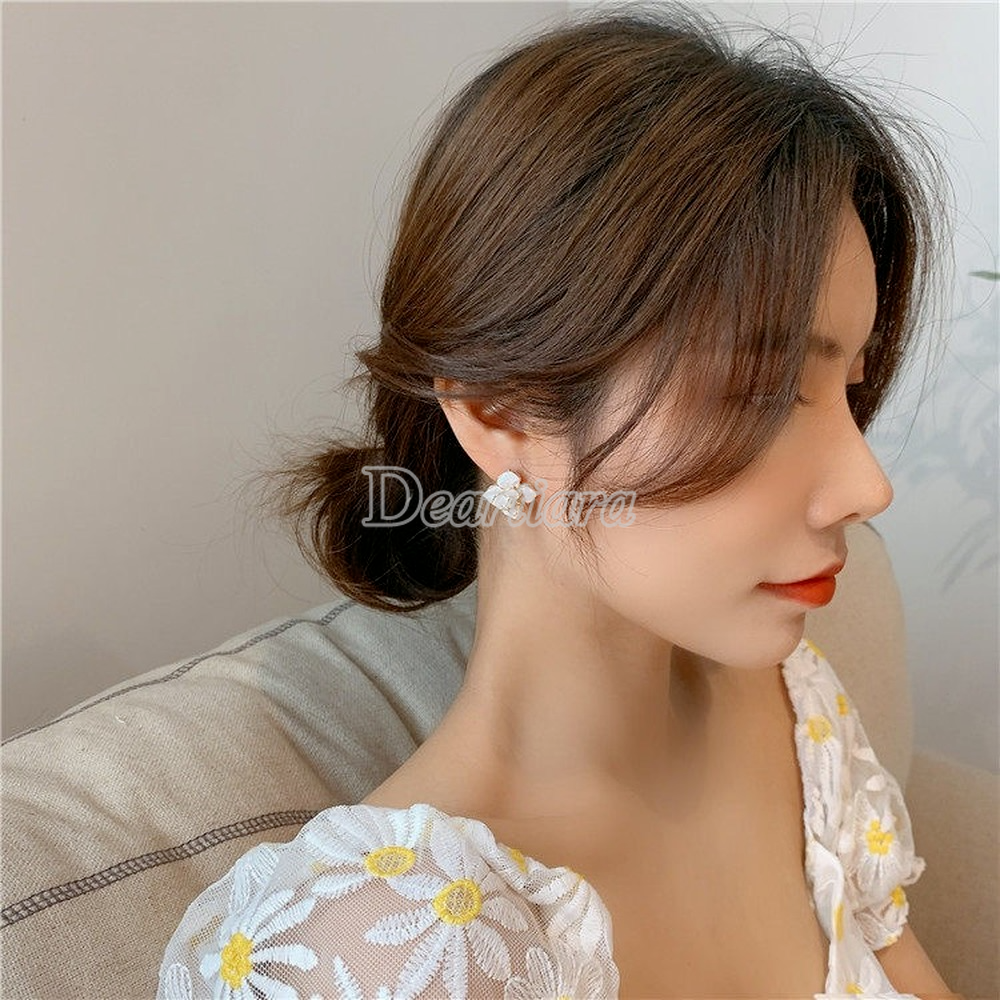 Dongdaemun South Korea White Hill Camellia S925 Silver Needle Shell Earrings Women's Accessories Jewelry Earrings