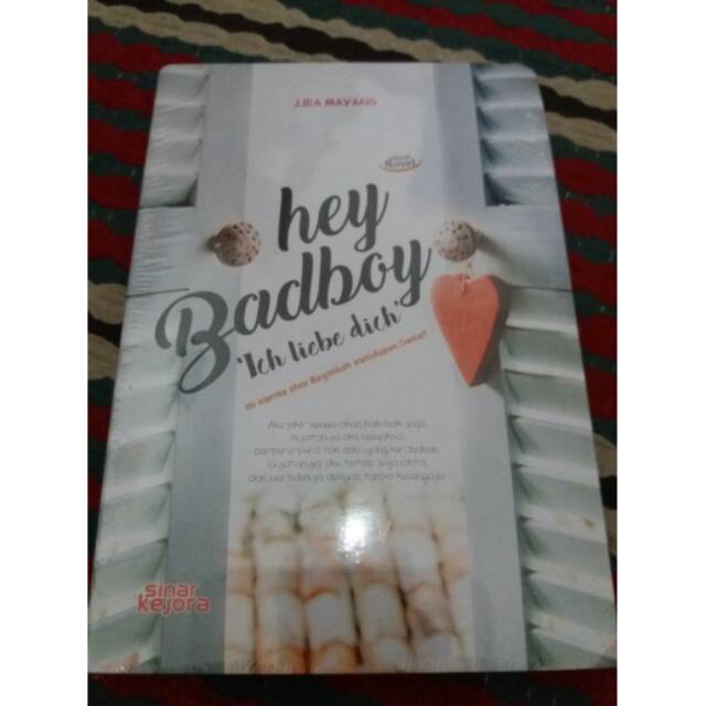 (Fanfiction) Hey badboy by jjea mayang
