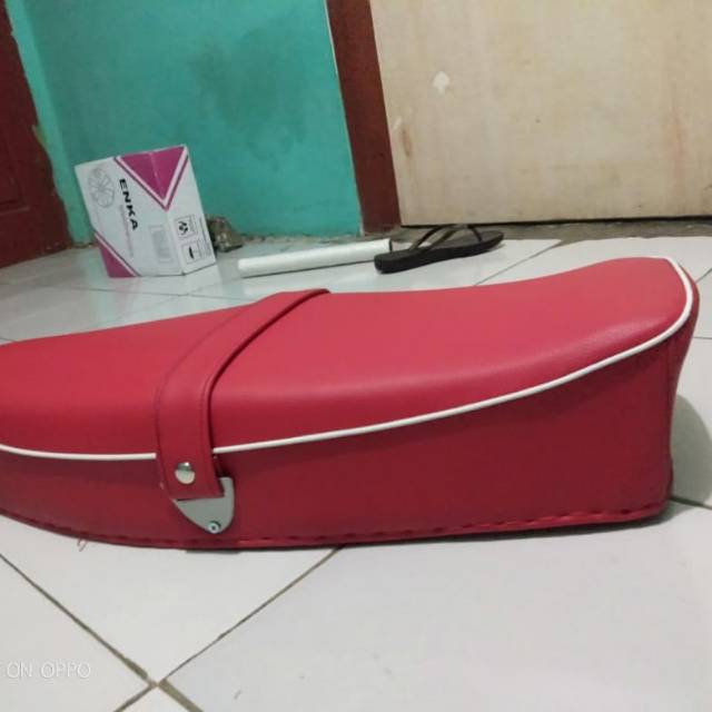 Jok motor Vespa super,px,sprint motif Aquila per