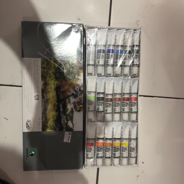

Cat acrilic maries 18 warna 12 ml