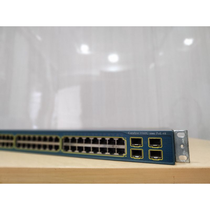 Switch Cisco WS-C3560G-48TS-S