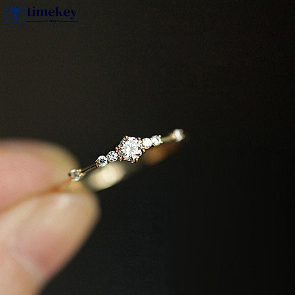 Timekey Cincin Pernikahan Hias Kristalberlian Imitasi Gaya Simple Untuk Wanita A9K3