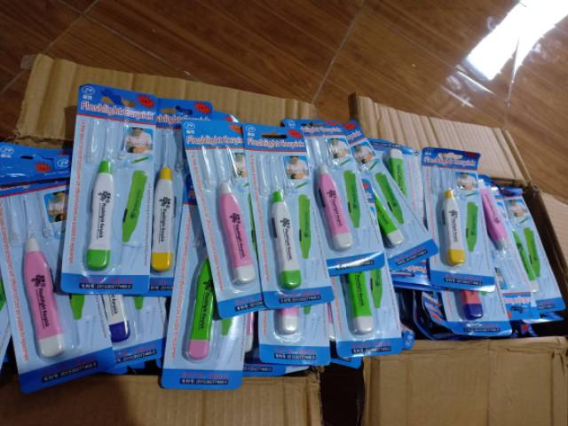 ⭐BAGUS⭐ PEMBERSIH TELINGA / KOREK KUPING LED / FLASHLIGHT EARPICK