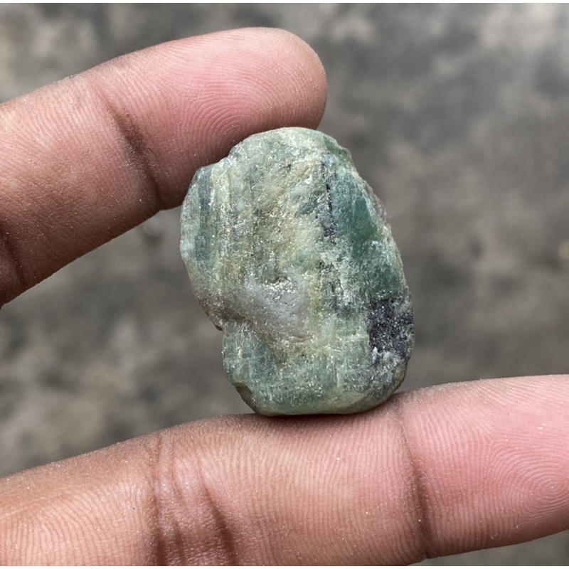 Natural zambian Emerald Rough Batu Bongkahan Zamrud Colombia batu Bahan Jamrud buat koleksi Ct 97