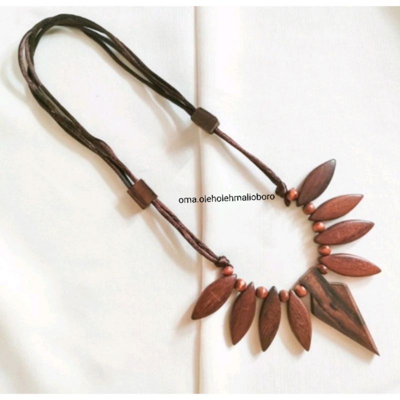 KALUNG ETNIK KALUNG BOHEMIAN MODRL LANCIP BAHAN KALUNG KAYU SONO KALUNG ETNIK KALUNG MURAH KALUNG JO