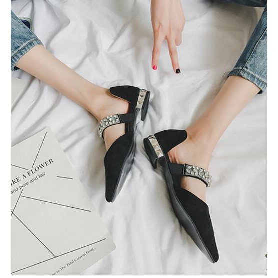 Sepatu Wanita Flat Low Heels Pointed Toe Aksen Stud Bahan Suede Gaya Korea