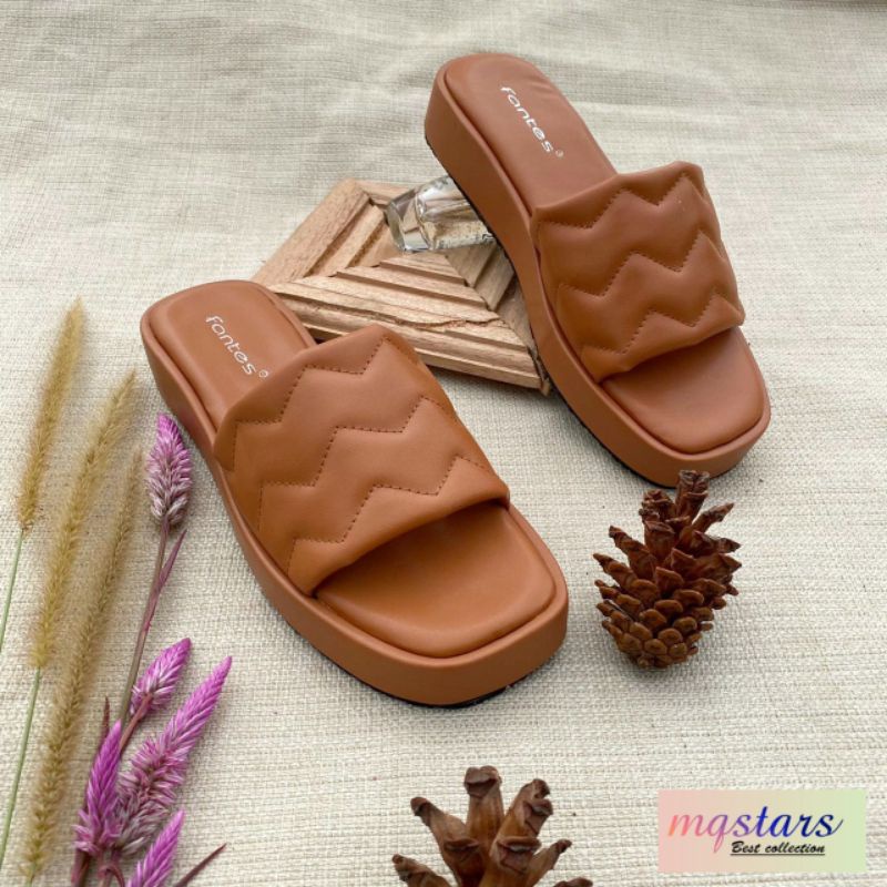 mqstars Sandal  Wanita Wedges Platform Kokop Empuk Motif Slop Gelombang