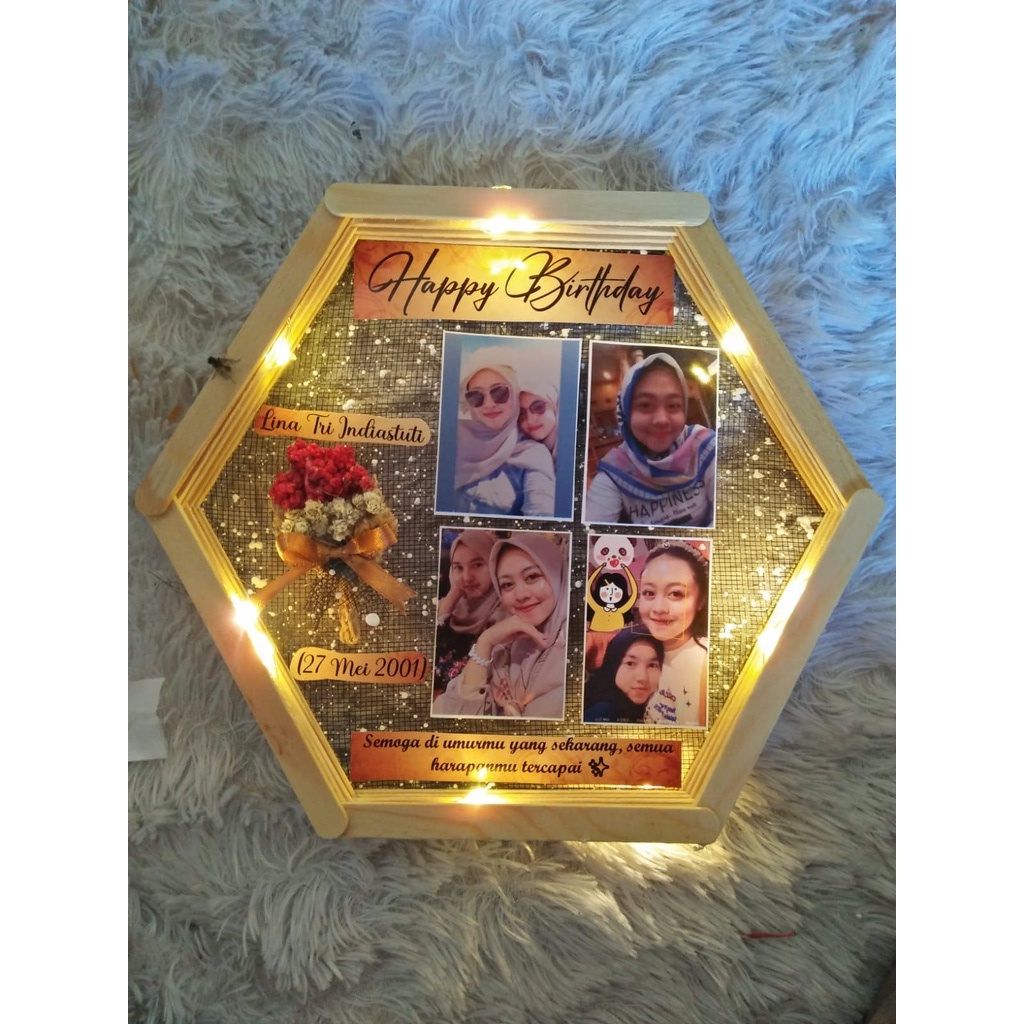 1 HARI JADI Hexa Frame Flower in Frame Kado Pernikahan Kado Ulang Tahun Kado Wisuda Kado Ultah Kado Anniversary Kado Unik free box + buket mini dried Flower