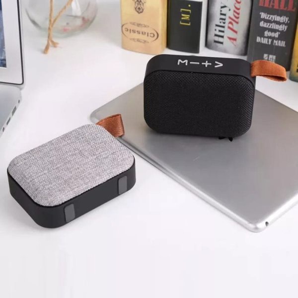 Speaker T5 Wireless Bluetooth Portable Mini Music TF USB Model Dompet