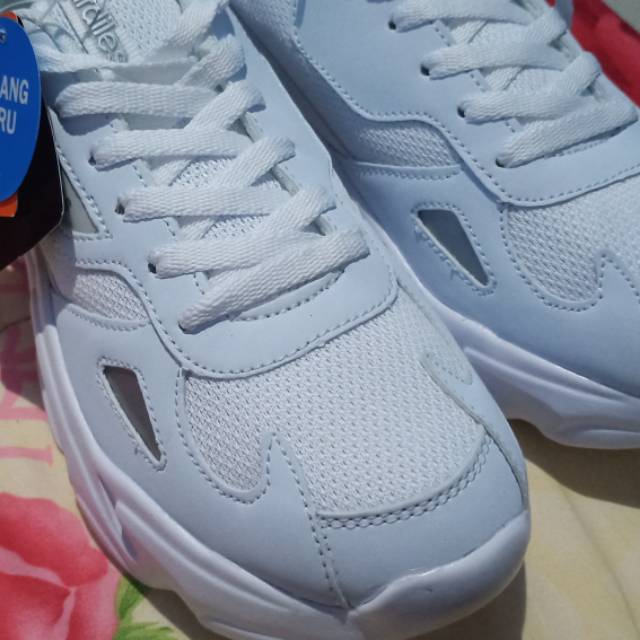 Sepatu ardiles putih WCG-LINDSAY