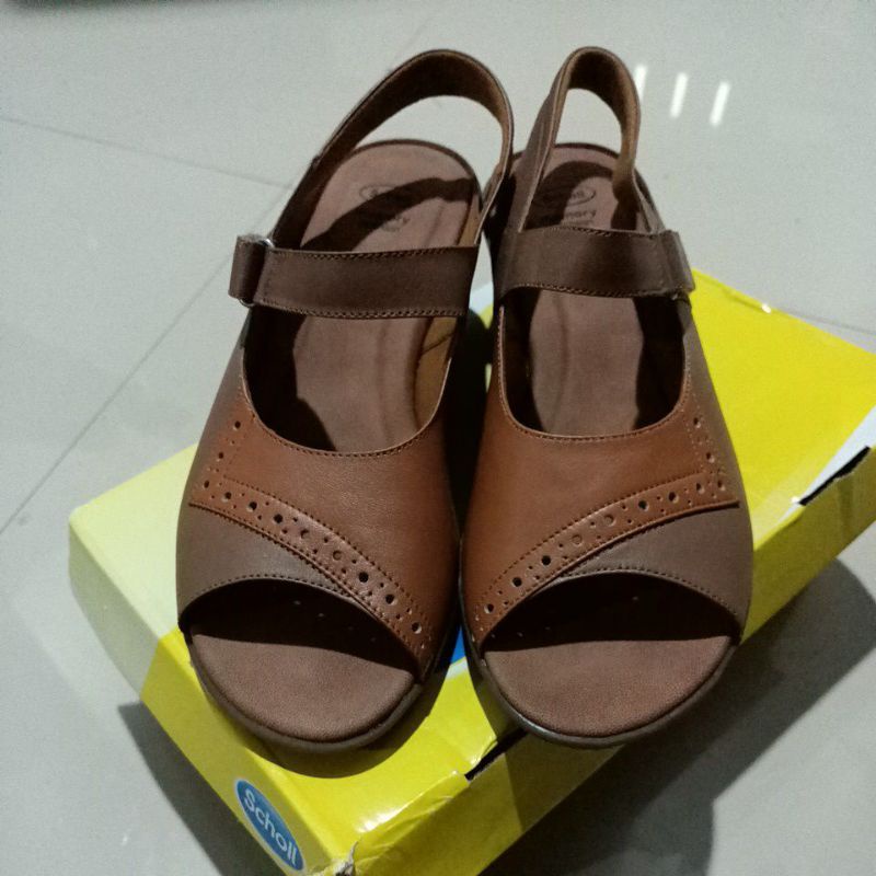 sepatu wedges Scholl