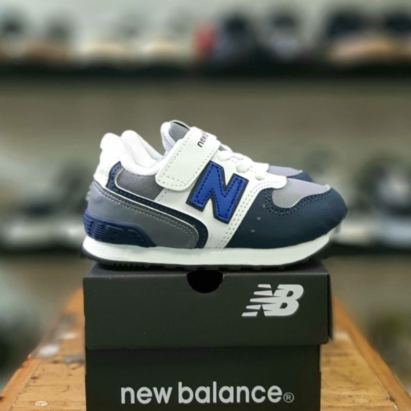 SNEAKERS SEPATU ANAK LAKI PEREMPUAN PEREKAT TALI IMPORT