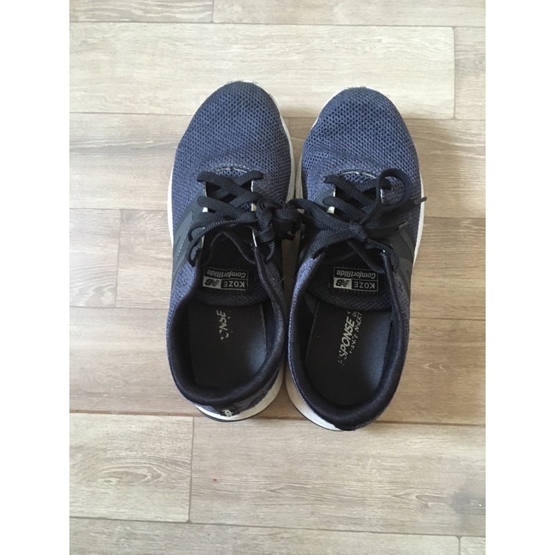 sneakers sepatu olahraga running new balance original branded nb preloved thrift