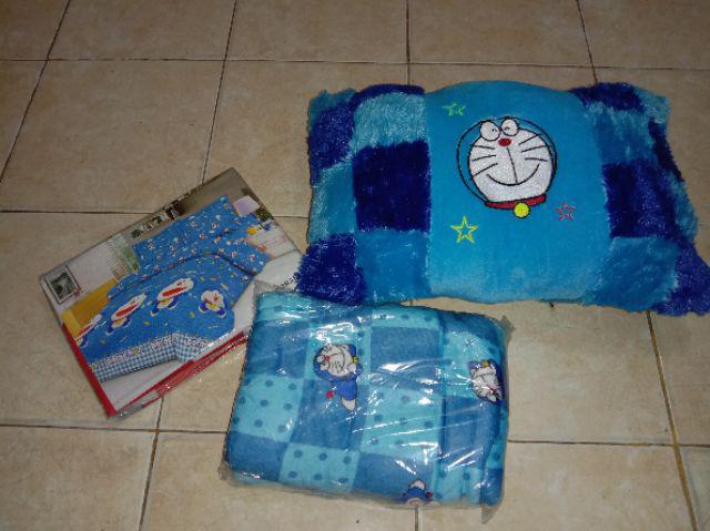 Sprei Motif Doraemon 3d Set 180x200 / 120x200 / 100x200