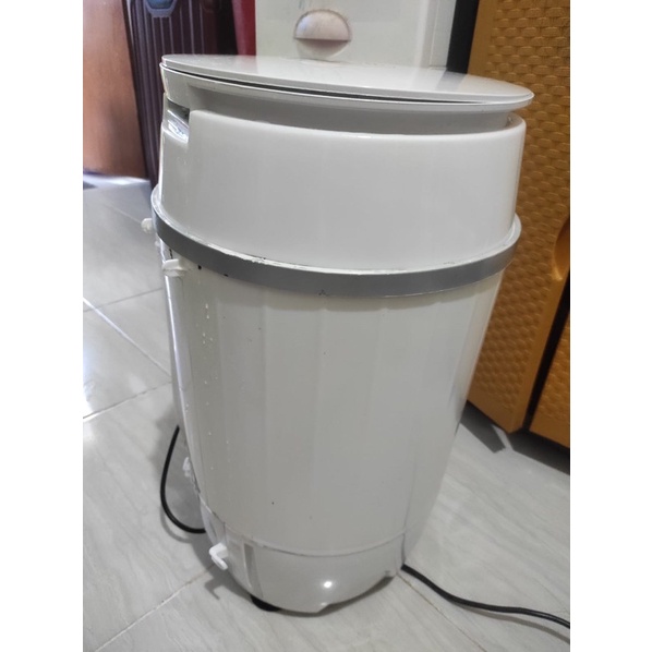 MESIN CUCI MITO PRELOVED KONDISI BAGUS JARANG DI PAKAI