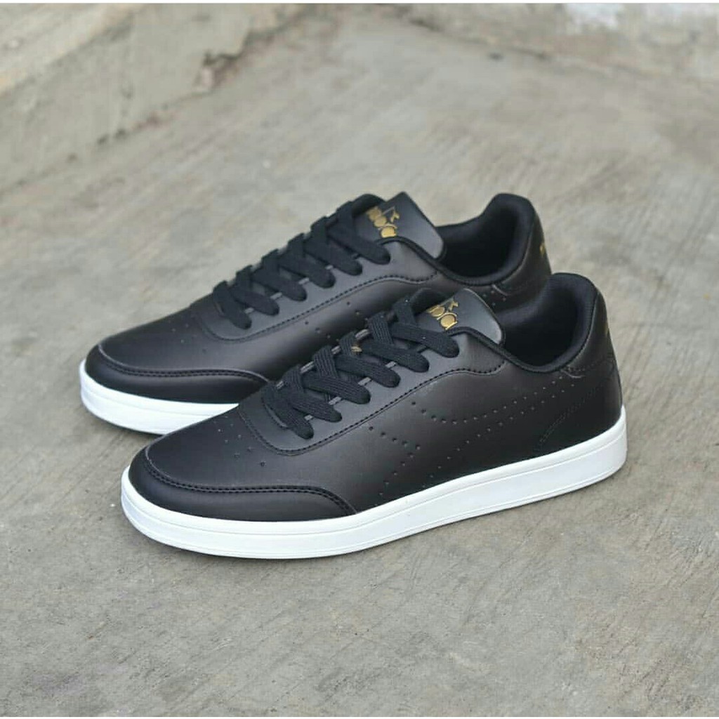 Sepatu DIADORA GIVANO BLACK ORIGINAL