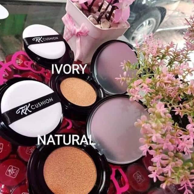 RK CUSHION IVORY