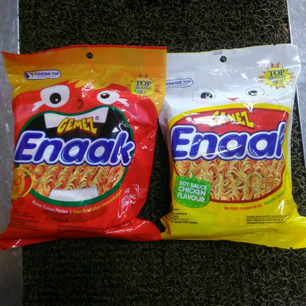 

GEMEZ Snack Enaak Soy Sauce Chicken & Spicy Chili Pack 3 x 30 gr