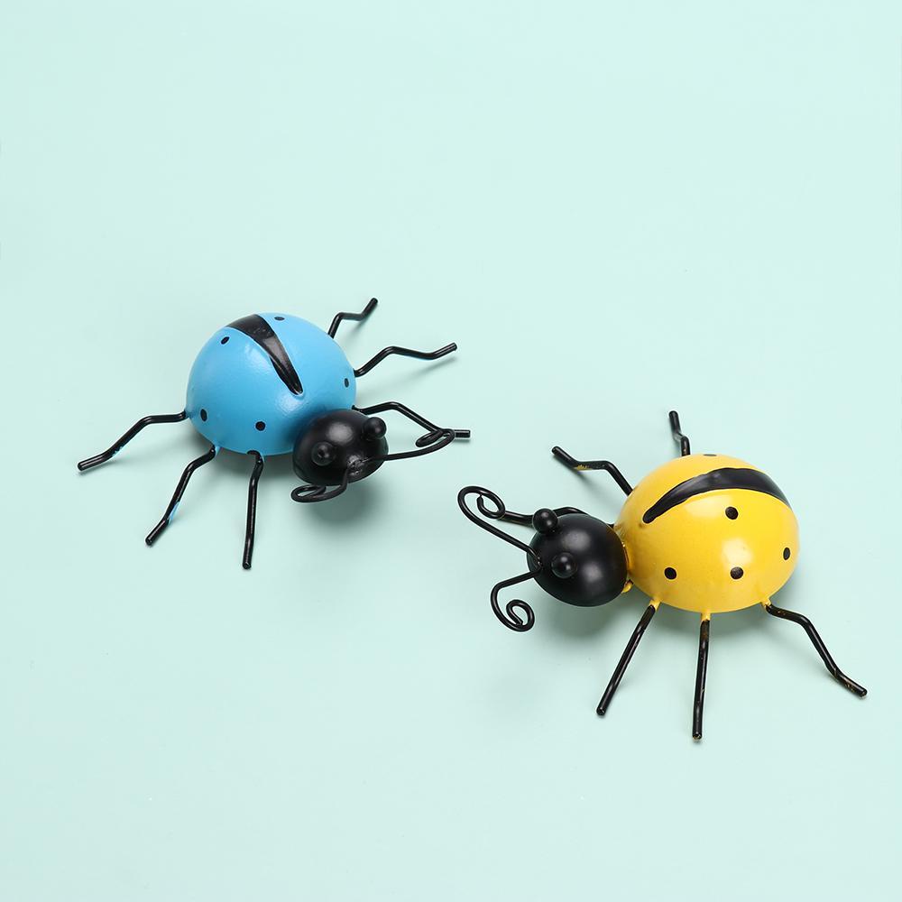 Chookyy Metal Ladybugs Teras Rumput Pagar Dinding Patung Lucu Dekorasi Outdoor Taman Wall Decor