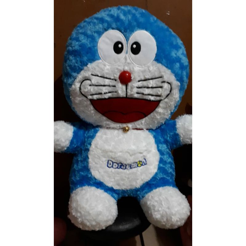 Boneka Doraemon Snail Jumbo