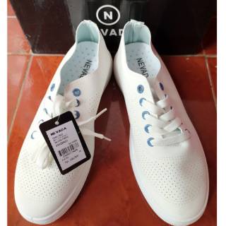 NEVADA Sz 39 Sepatu Sneakers Tali Putih Branded Matahari