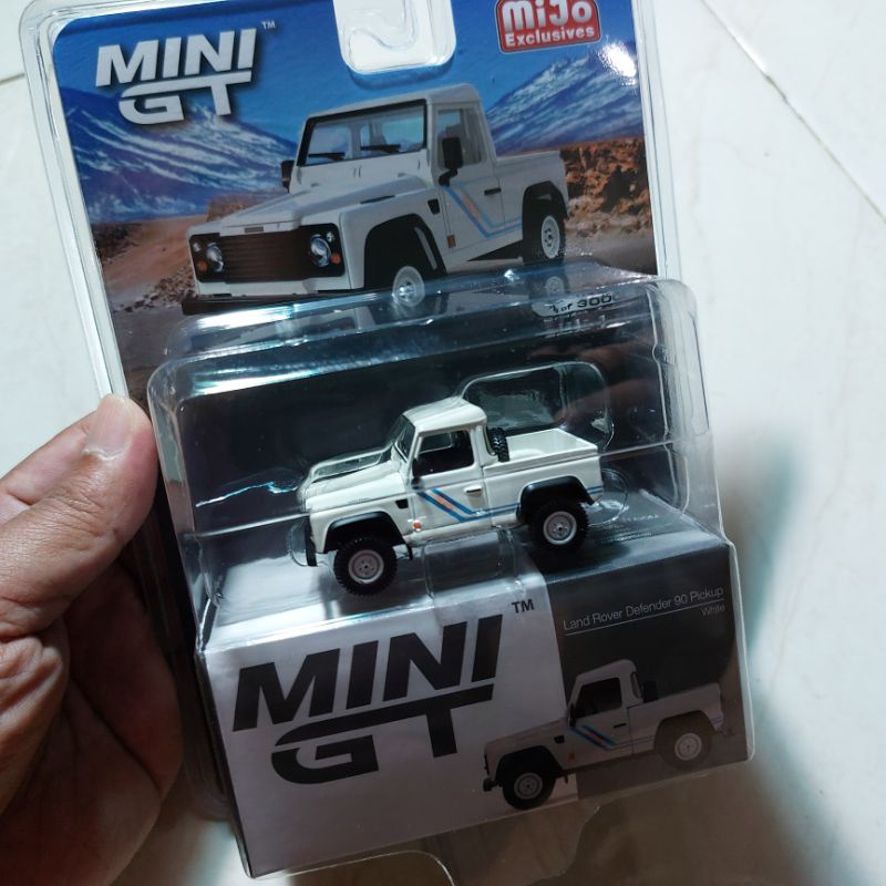 MiniGT Mini GT 338 Land Rover Defender 90 Pickup White USA blister