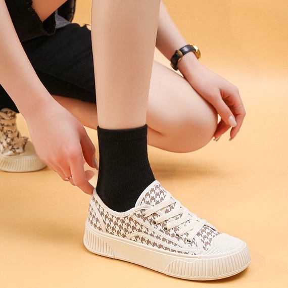 [ Import Design ] Sepatu Sneakers Wanita Import Premium Quality ID174