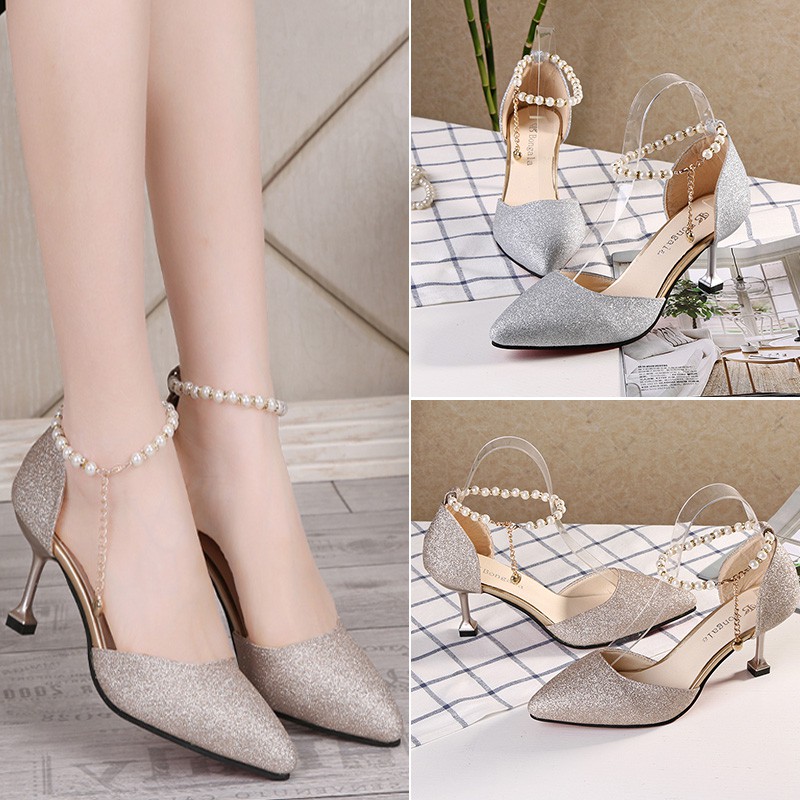 sepatu heels gold