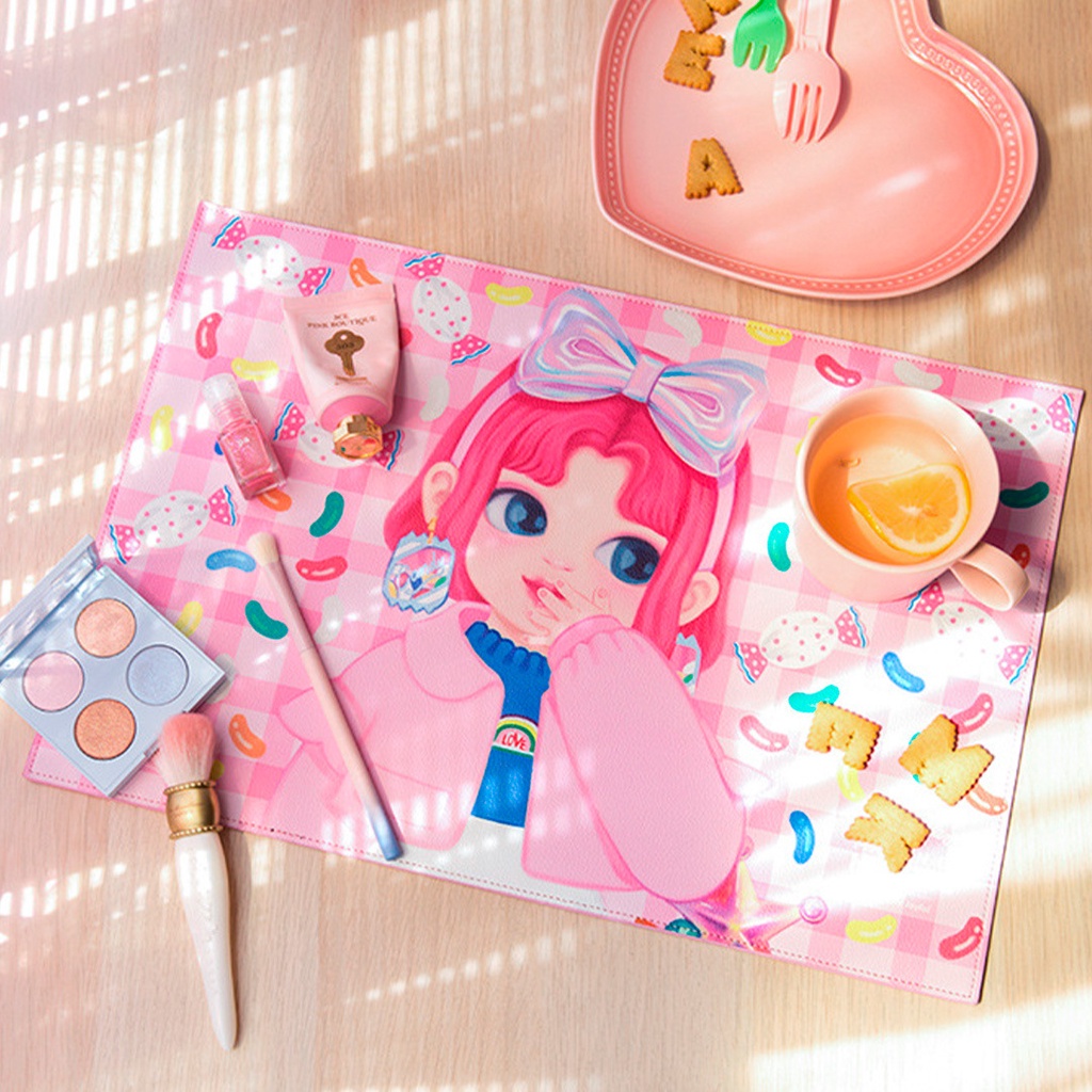 [Closing Sale] Taplak Meja Alas Mouse Besar Tebal Tahan Air Dekorasi Meja Milkjoy Motif Boneka Dolly