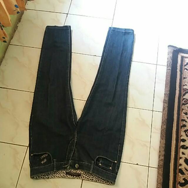 Celana jeans 5pm